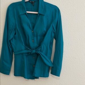 NIC+ZOE Blue Notched Collar Tie Front Shirt